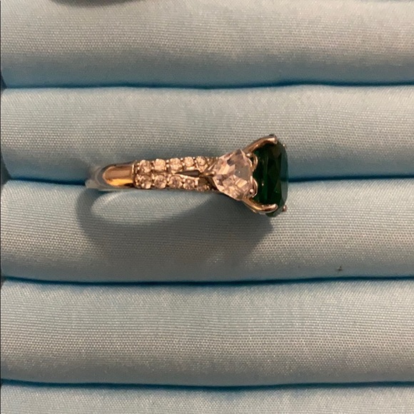 Lab created emerald ring - Picture 5 of 5